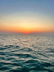Fototapeta premium Beautiful sunset over the ocean