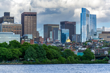 Fototapeta premium Boston cityscape from Charles River: A blend of historic and modern architecture, MA, USA