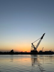 Atardecer naranja en el puerto Tuxpan 