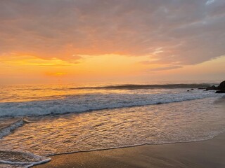 Obraz premium sunset at the beach