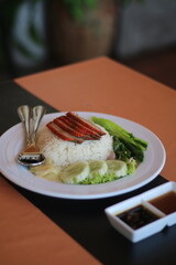 steamed rice topped with chicken