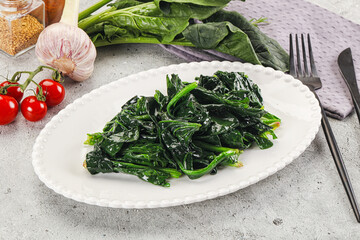 Coocked green spinach with oil