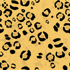 Fototapeta premium Vector seamless repeating pattern of leopard skin ideal for backgrounds, animal print textures, fabrics and textiles or wallpaper.