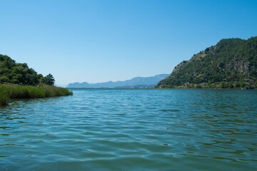 Obraz premium Boats in the Fethiye Rock Cemetery area
