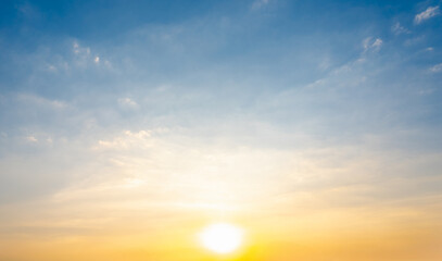 Obraz premium Sunset sky for background or sunrise sky and cloud at morning.