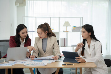 Group of Asian women entrepreneurs meeting..