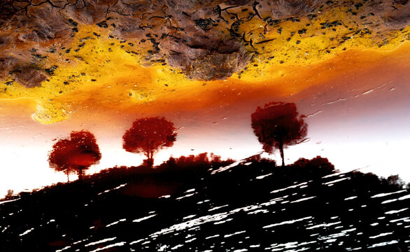 Abstract Reflections in the Toxic Rio Tinto River