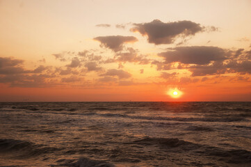Fototapeta premium Sunset or sunrise at sea. Summer sea background.