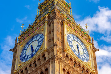 Big Ben clock of Elizabeth tower, London, UK
