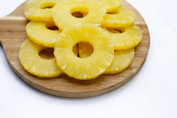 Pineapple fruit, Canned pineapple sliced