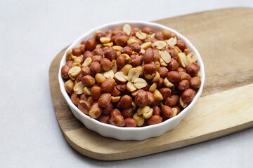 Red skin peanuts roasted salted, peanut snacks
