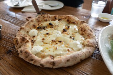 Delicious Gorgonzola pizza