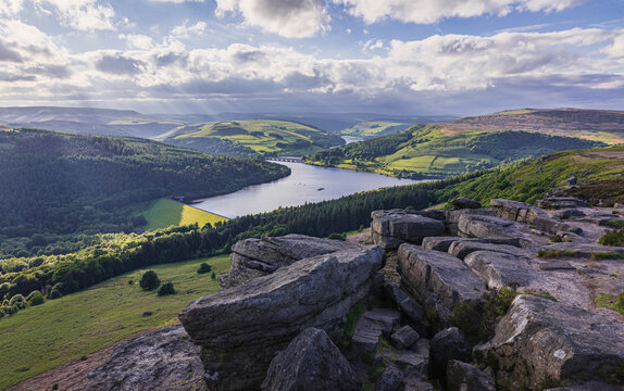The views from Bamford Edge over Ladybower Reservoir Derwent valley Derbyshire east Midlands England UK
