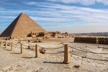 pyramids of giza