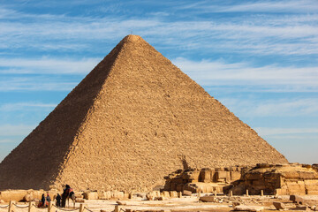 pyramids of giza