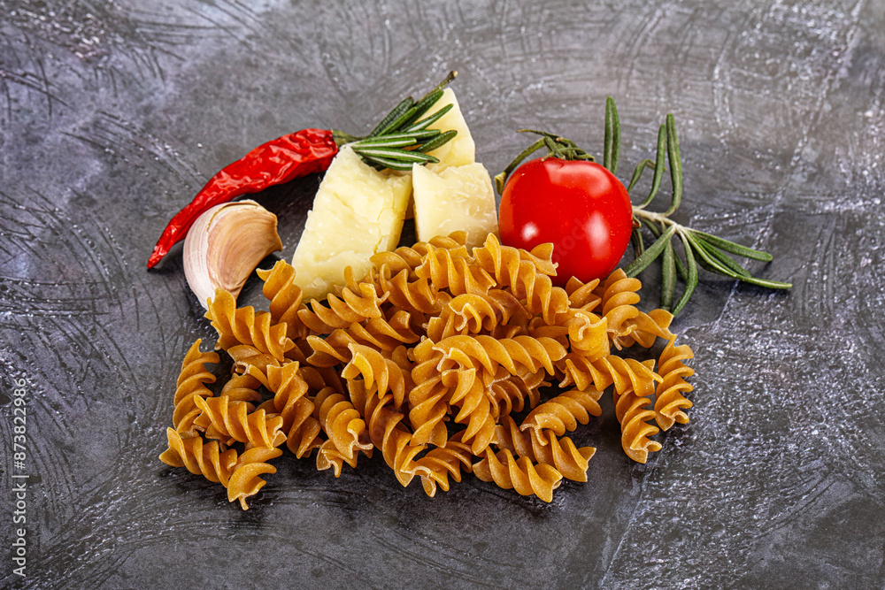 Wall mural Raw whole grain pasta fusilli