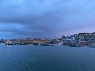 Fototapeta premium Sunrise over Lisbon