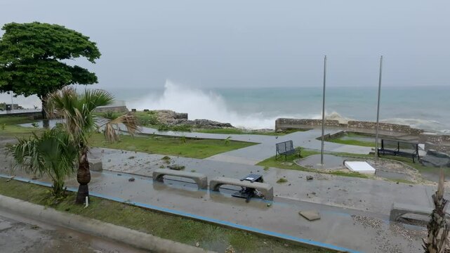 Destructive waves crash into Caribbean coastline as hurricane Beryl pass through