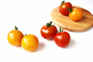 赤いトマト　黄色いトマト