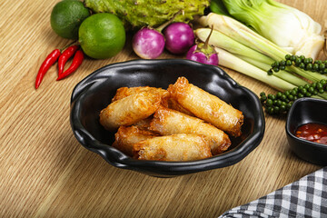 Vietnamese cuisine fried spring roll