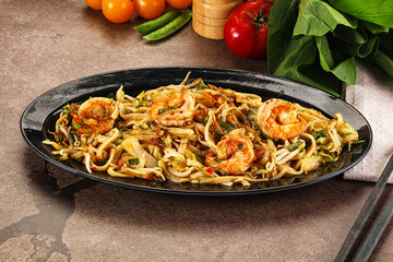 Pad Thai - noodles with prawn