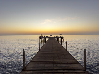 Obraz premium sunrise on the pier on the Red Sea in Egypt in the morning