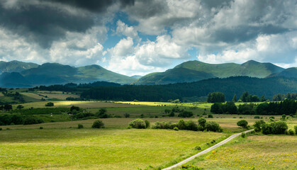 Les monts dore, Parc naturel des Volcans d'Auvergne, Massif du Sancy, Puy de Dôme, Auvergne-Rhone-Alpes, France © JBN