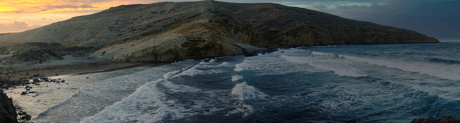 La Pelada beach. El Médano. Tenerife. A small secluded beach, for the whole family if the wind and waves allow it. It is the wind that shapes the Ceran rocks, giving rise to the most varied sahpes