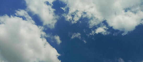 View of the sky with beautiful clustered clouds