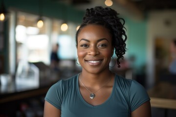 Obraz premium Portrait of a smiling confident female small business owner