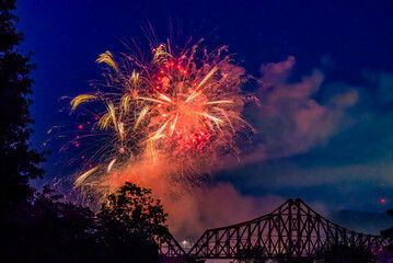 Symphony of Lights Over the Bridge © JC Studios