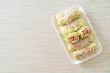 Minced Pork Wrapped in Chinese Cabbage or Steamed Cabbage Stuff Mince Pork
