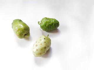 Noni fruit is rich in vitamins and benefits