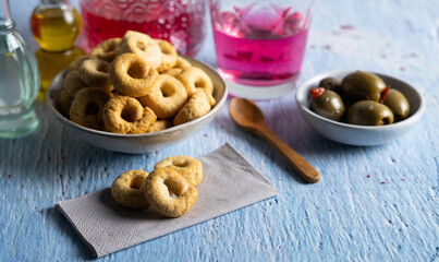 Italian taralli cookie.