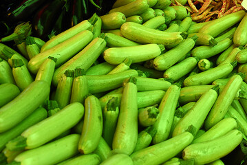 Obst und Gemüse auf einem türkischen Markt