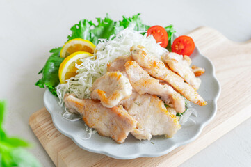 鶏むね肉の揚げ焼き