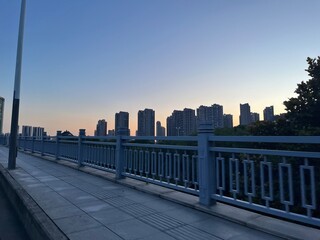 Obraz premium city skyline at sunset