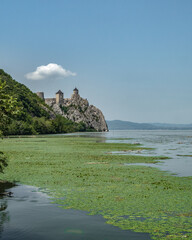 Castillo de Goluvac en serbia