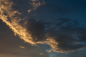 Beautiful cirrus clouds in the evening sky.