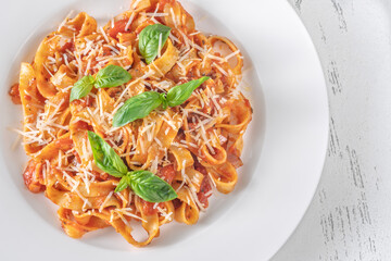 Pasta with tomato sauce