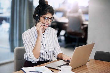 Fototapeta premium Smile, woman and consulting with laptop in call center for career in telemarketing, inbound and customer service. Girl, headset and consultant for multilingual technical support, translation and crm.