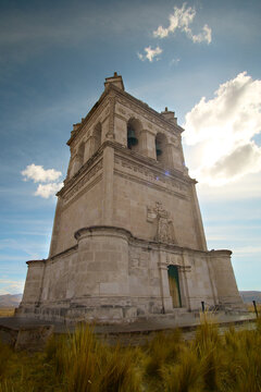 Torre Huaycho is a monument built around the year 1900, made of stone with mud mortar. It is located in the city of Espinar, in the Cusco Department.