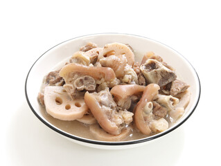 Pork trotter soup with lotus root is a Chinese delicacy
