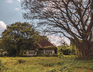 abandoned old Dutch house during the colonial period