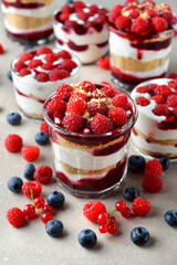 Dessert parfait berries cheesecake