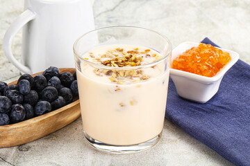 Yoghurt with granola and blueberry