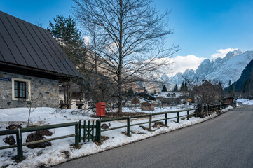 Valbruna and Val Saisera at the end of winter. Between the snow and the first flowers of the new season