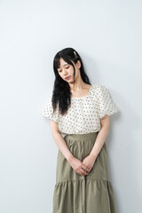 若い女性
