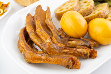 Braised duck feet and braised eggs