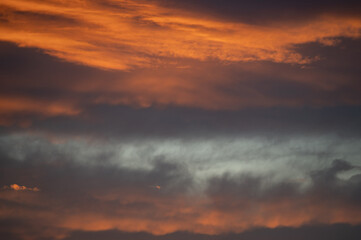 Piękny zachód słońca - chmury © rozentuzjazmowany